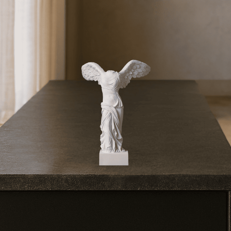 Escultura Vitória Alada Branco